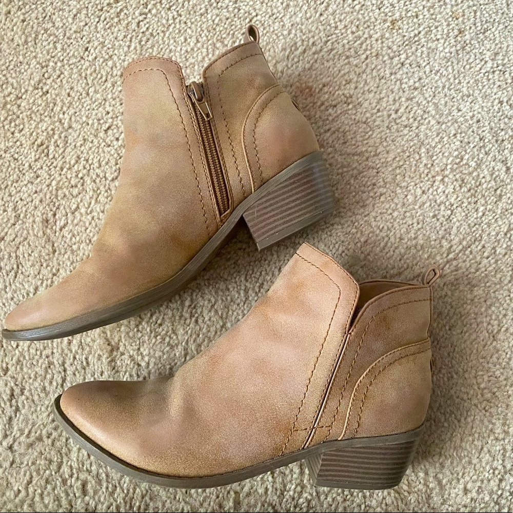 Guess booties